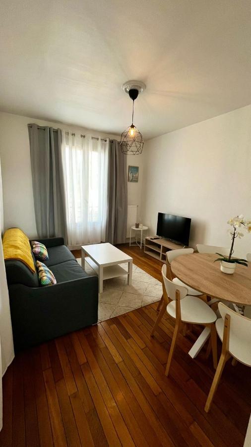 2 Centre Apartment